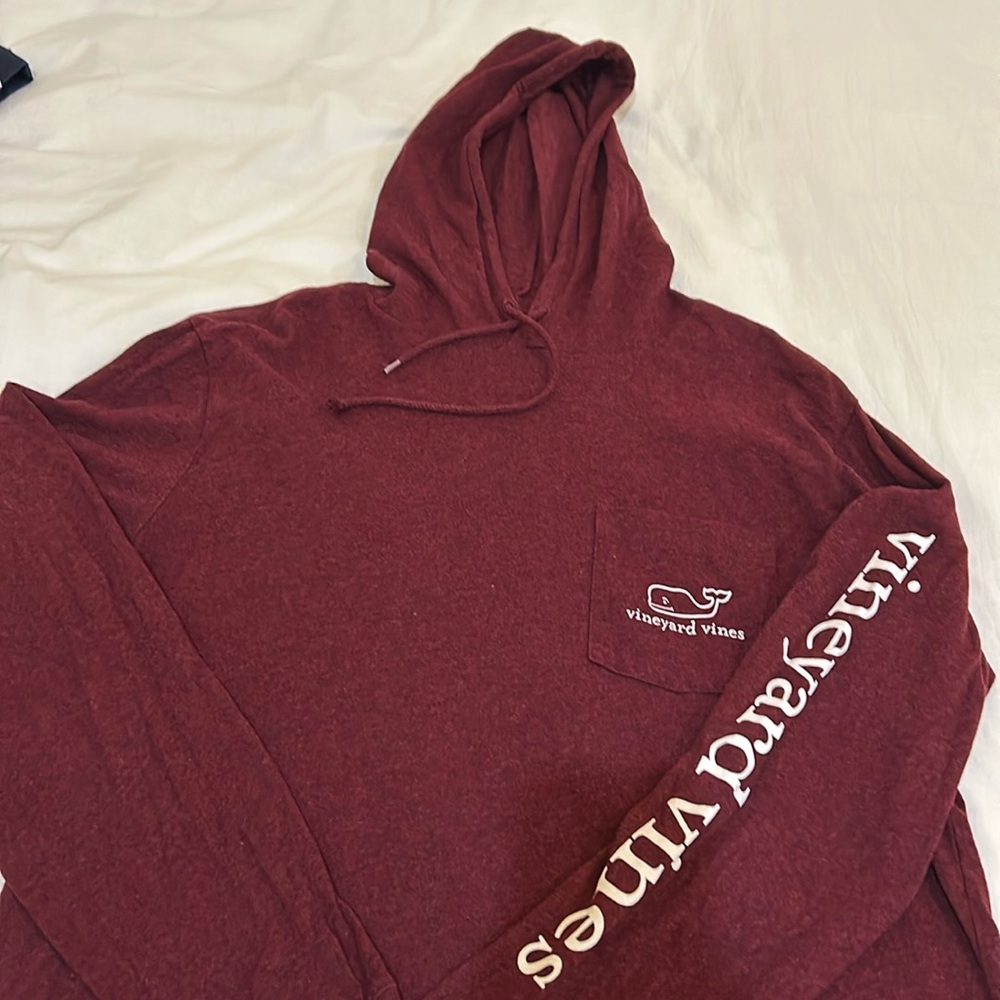 Vineyard vines hoodie